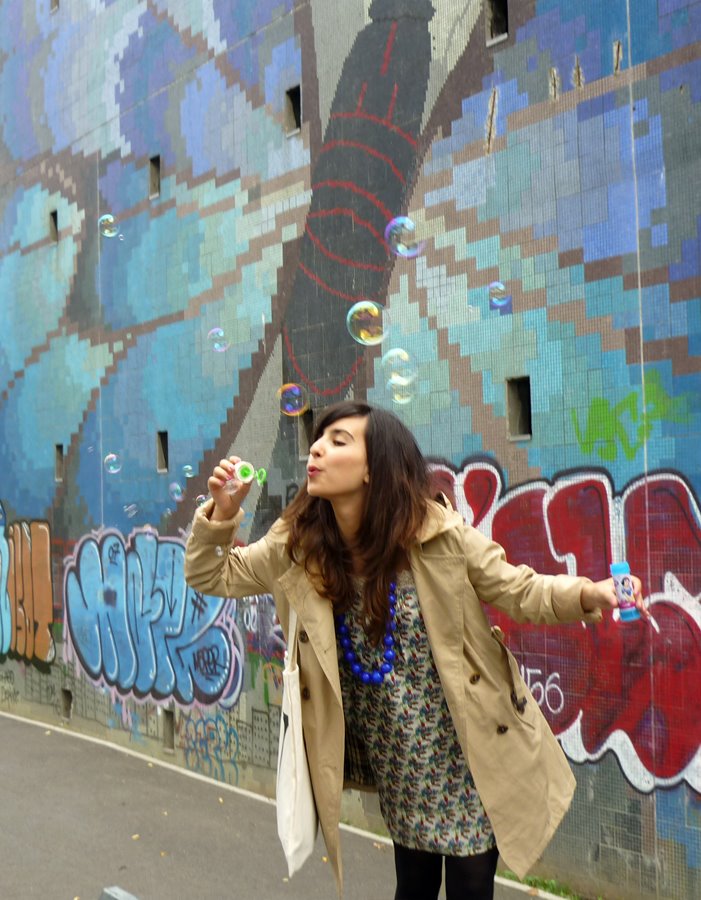 Bubbles in a skate park