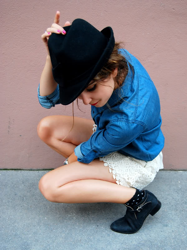 lace shorts boyish style