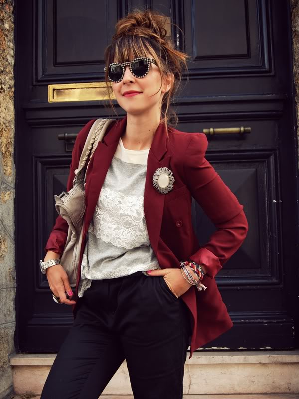 Queen's Wardrobe red blazer