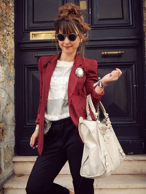 Queen's Wardrobe red blazer