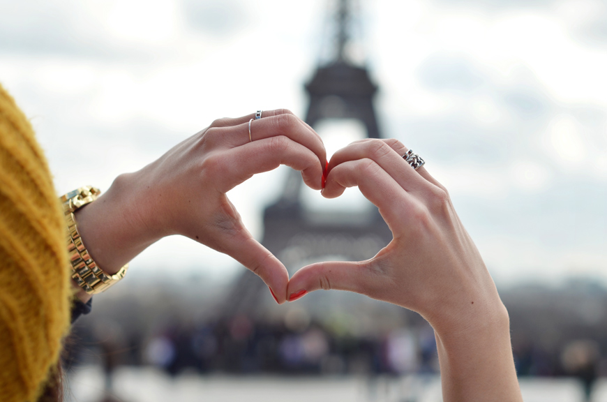 I ♥ Paris Helloitsvalentine streetstyle fashion blog mode Tour Eiffel pencil skirt