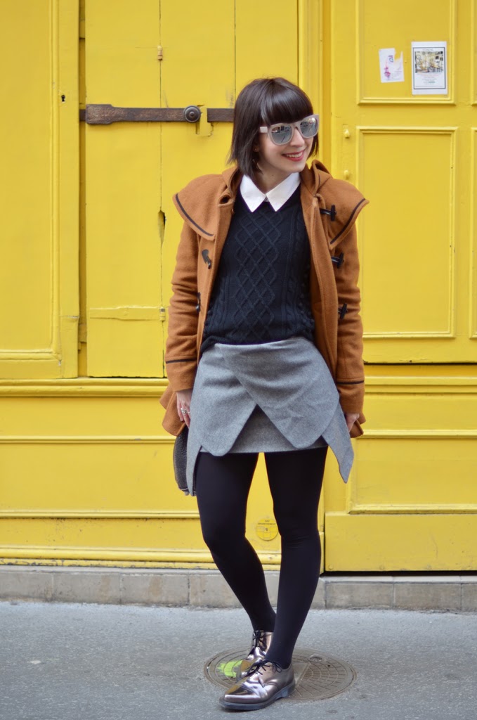 Helloitsvalentine streetstyle fashion blog paris skirt Dr Martens Montmartre