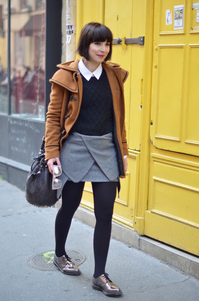 Helloitsvalentine streetstyle fashion blog paris skirt Dr Martens Montmartre