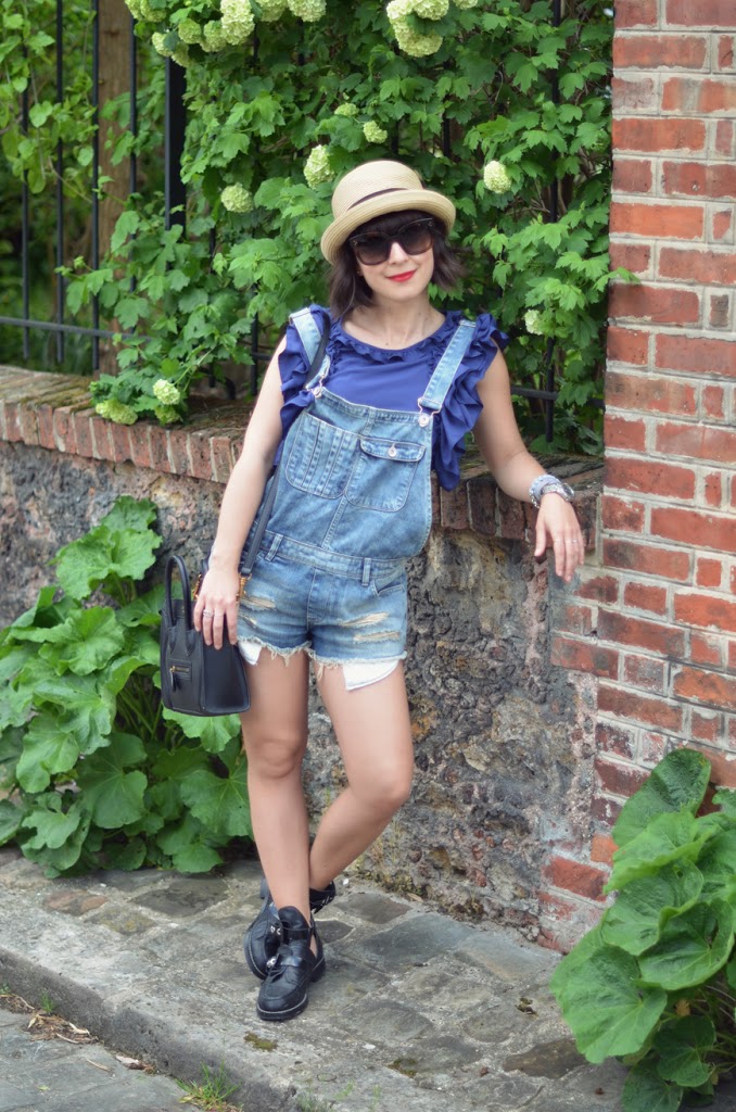 Helloitsvalentine outfit overalls dungaree streetstyle cut out boots New Audrey Céline sunglasses french fashion