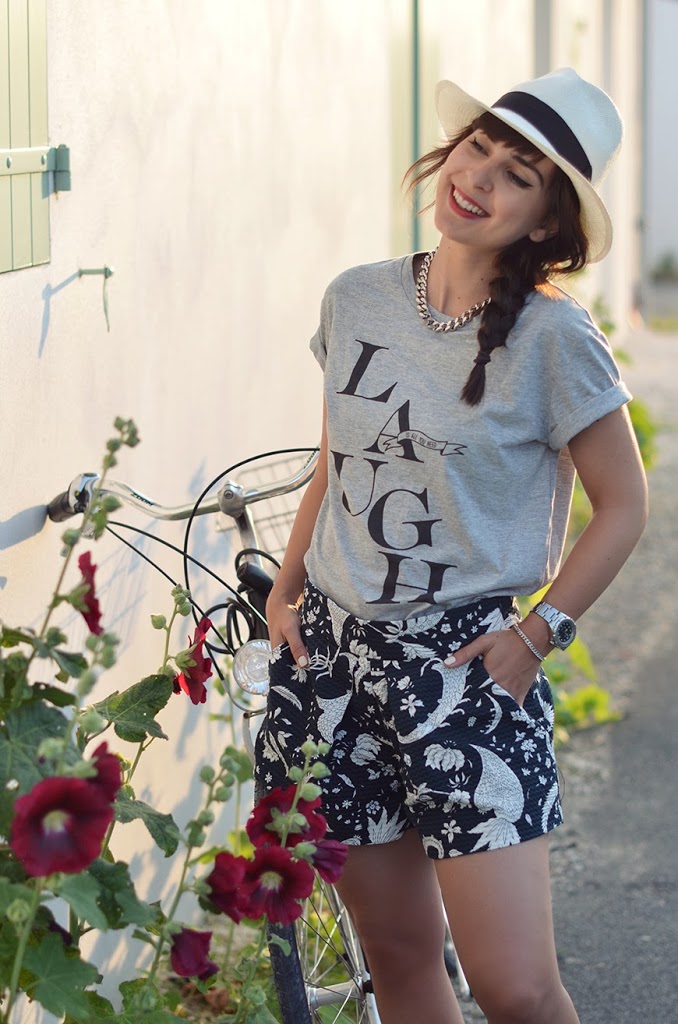 LAUGH is all you need t-shirt Hello it's Valentine collab Ma Demoiselle Pierre lettering outfit streetstyle ile de Ré bicycle vélo panama hat