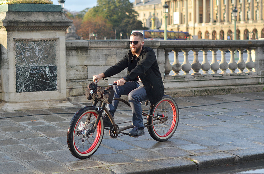 4th and Bleeker x Billabong Manoush Simba dress robe Paris Place Vendôme Helloitsvalentine Hello it's Valentine blog french fashion blogger Nike sneakers Mohekann bag sac bicycle custom bikes