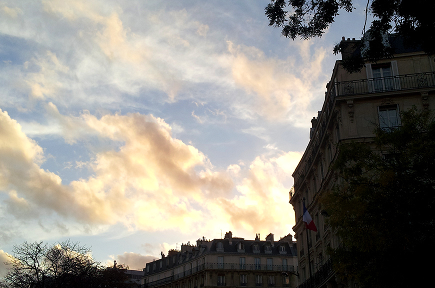 Sky sunset coucher de soleil Paris Place de la Nation clouds Hello it's Valentine Helloitsvalentine