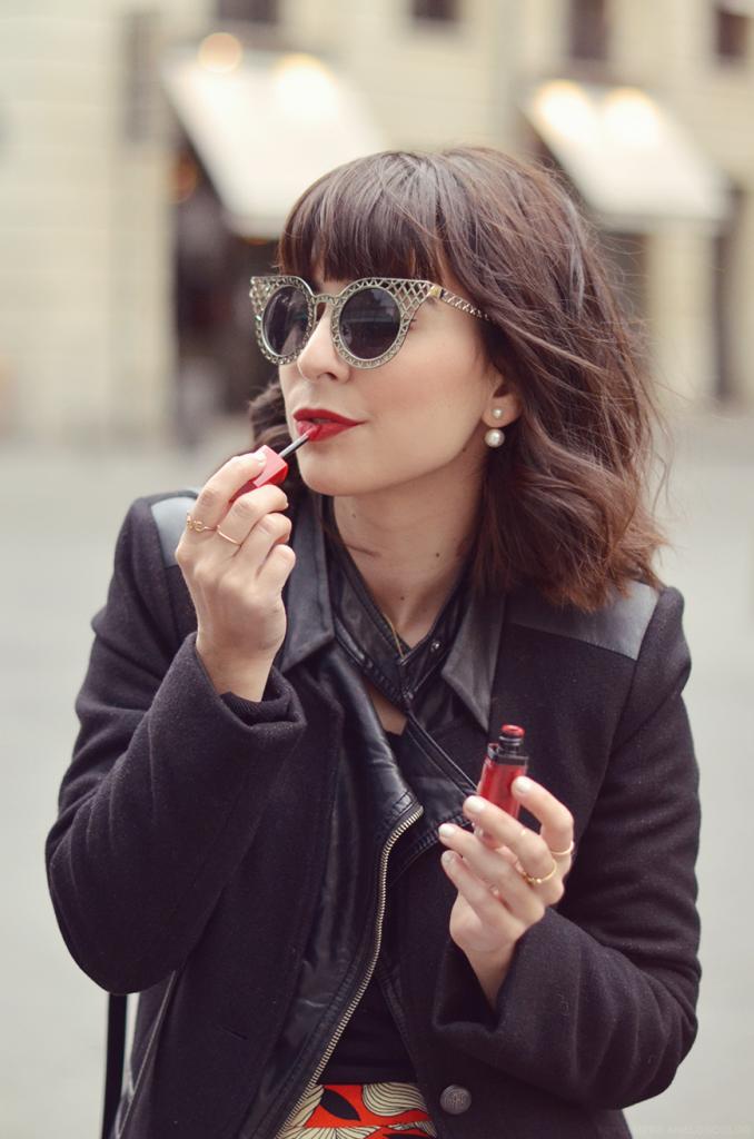 Sabots Suzanne Swedish Hasbeens Helloitsvalentine Place du Marché Saint Honoré Paris streetstyle fashion blogger